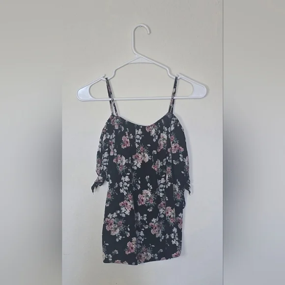Paper Crane NWT Floral Off the Shoulder Boho Blouse Small - Picture 2 of 6